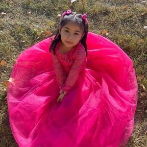 Meet your Posher, Atheena